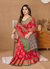 Popular Saree in Red Colour